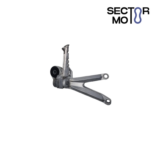 [RECH0000136] Soporte y estribera copiloto derecha